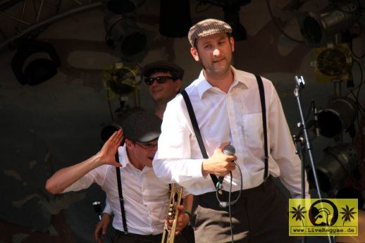 Dancing Me and Ska Machine (D) 20. This Is Ska Festival - Wasserburg, Rosslau 24. Juni 2016 (12).JPG